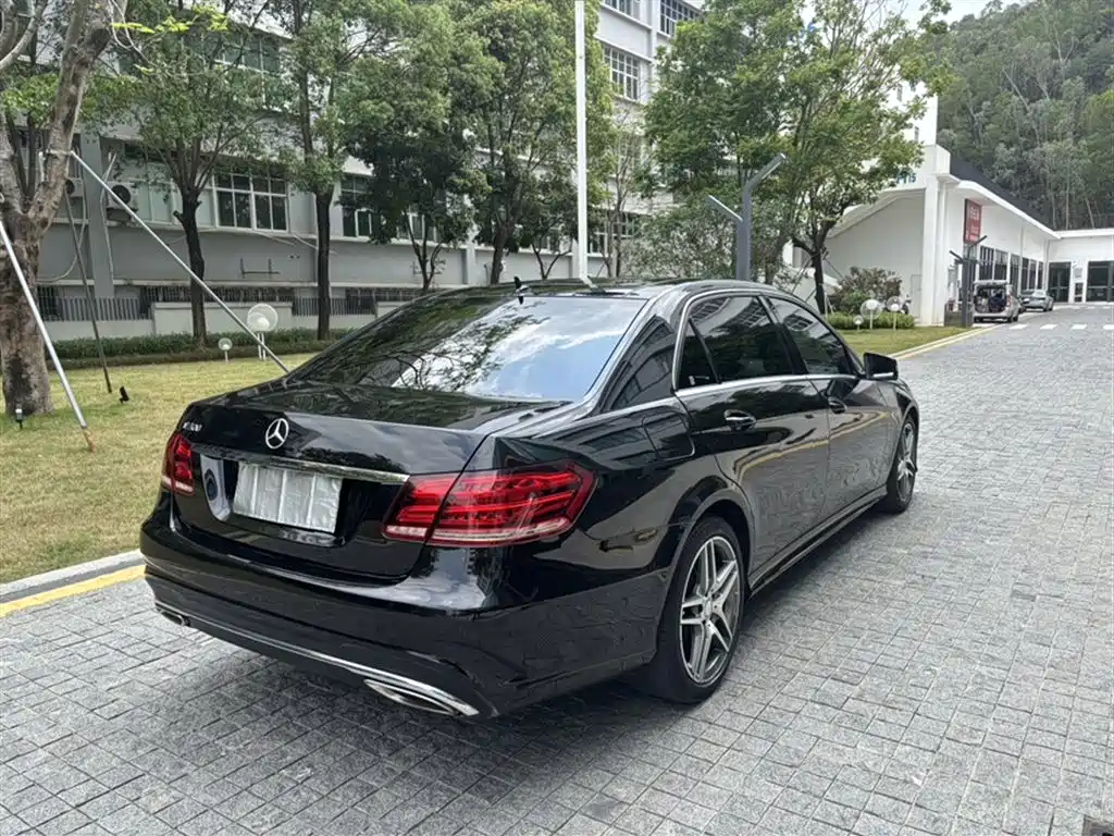 Mercedes-Benz E-Class 2015 E 320 L Sport фото 6