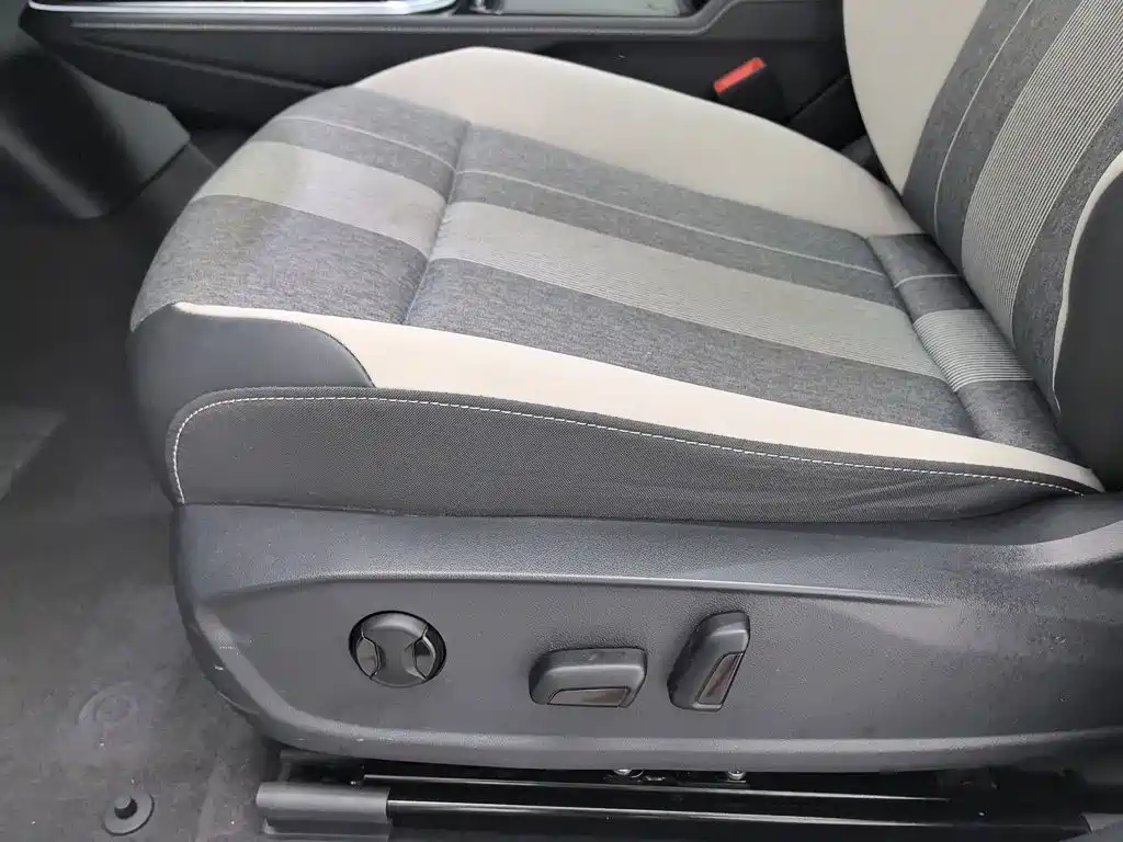 Volkswagen ID.4 CROZZ 2022 2022 Long Range PURE+ Edition