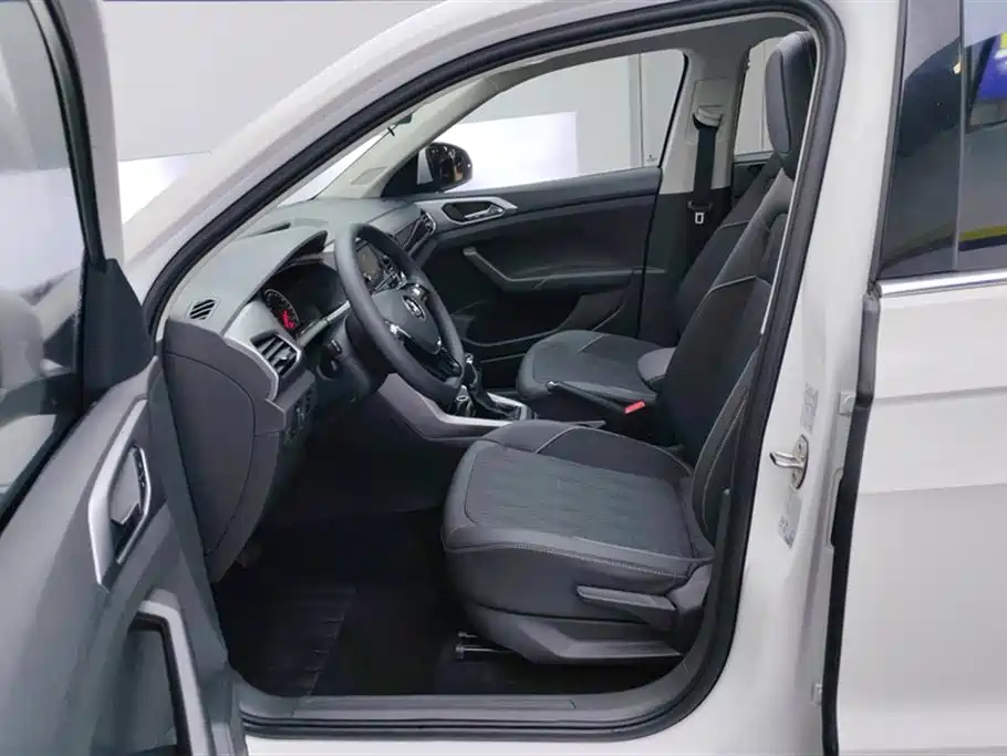 Volkswagen T-Cross 2019 1.5L Automatic Comfort Edition фото 9