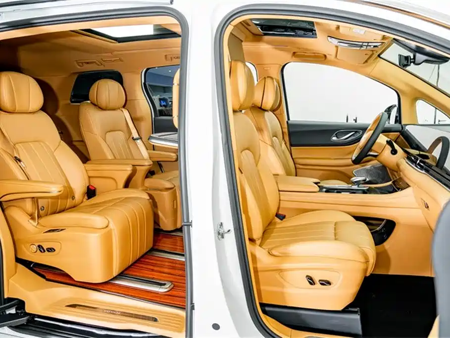 Voyah Auto Voyah Dreamer 2024 PHEV Extended Range Premium Edition фото 24
