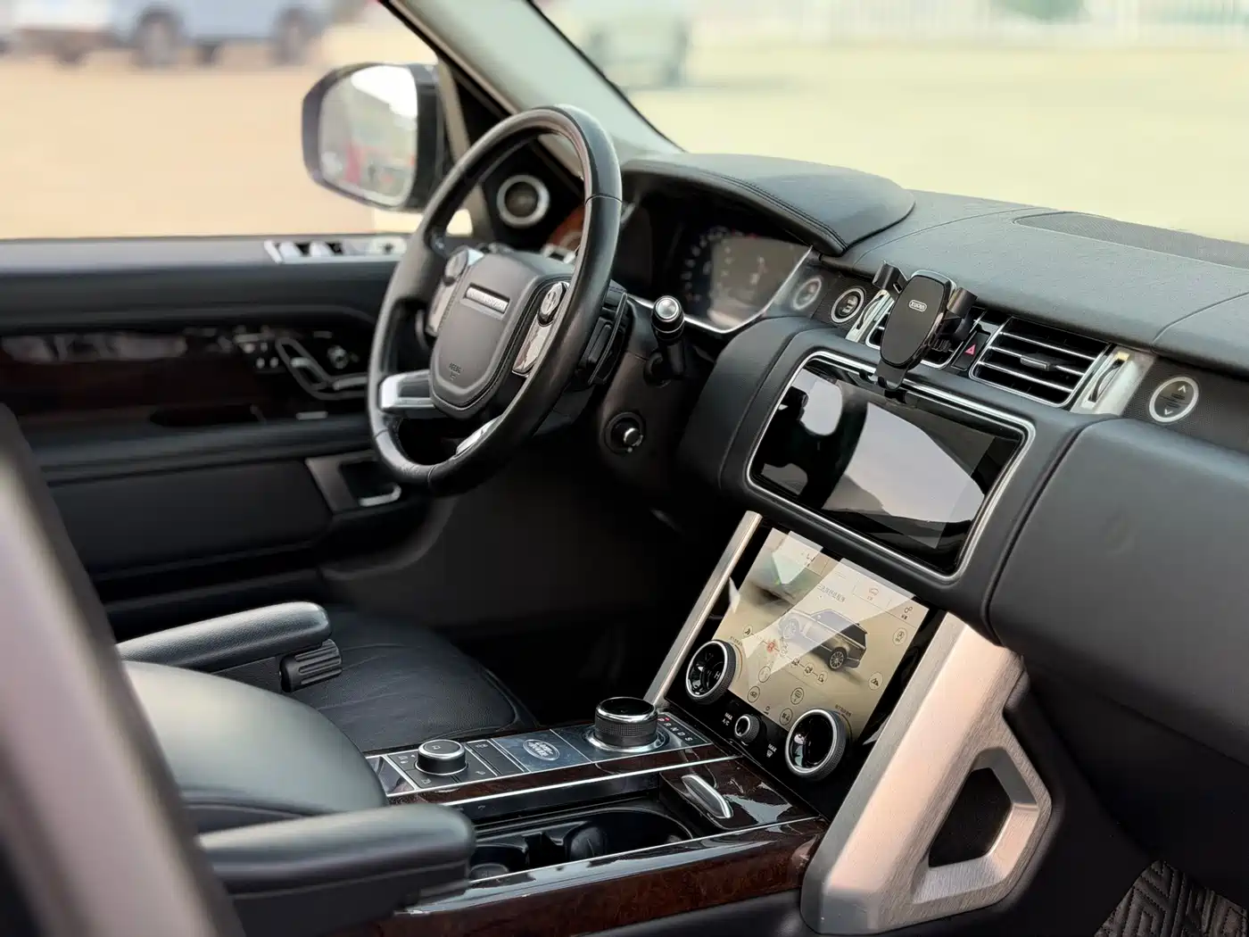 Land Rover Range Rover 2020 3.0 L6 Shengshi Edition фото 7