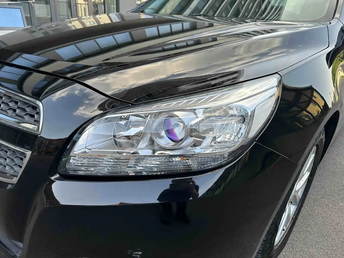 Chevrolet Malibu 2013 2.0L Automatic Luxury Edition фото 2