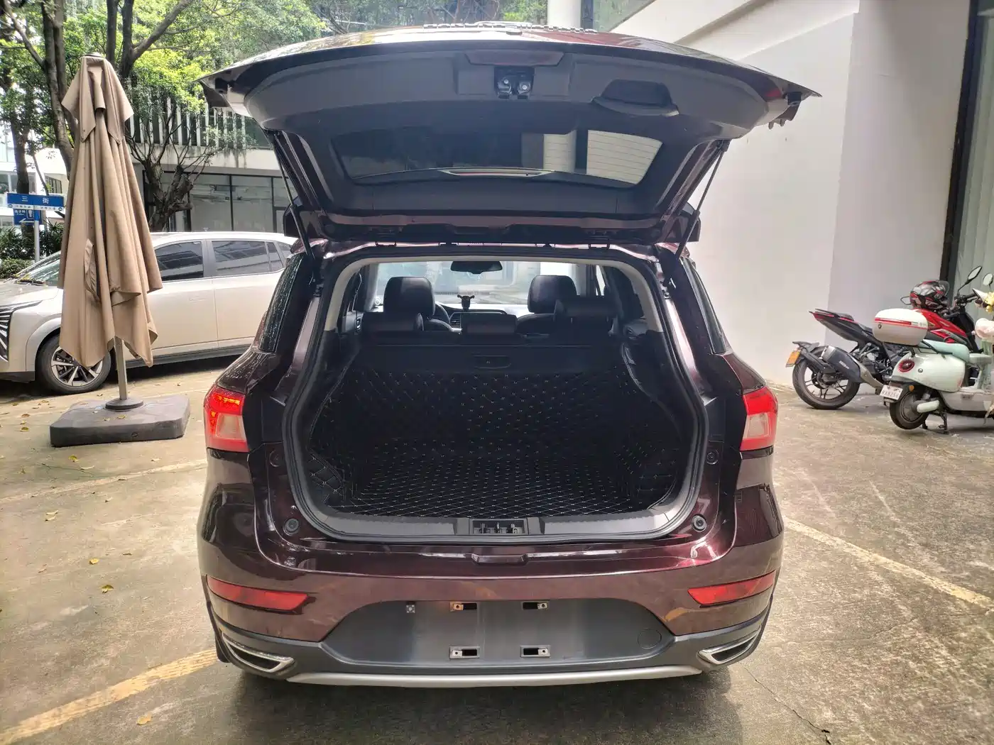 GAC Trumpchi Trumpchi GS4 2017 235T Automatic 2WD Luxury Smart Connected Edition фото 19