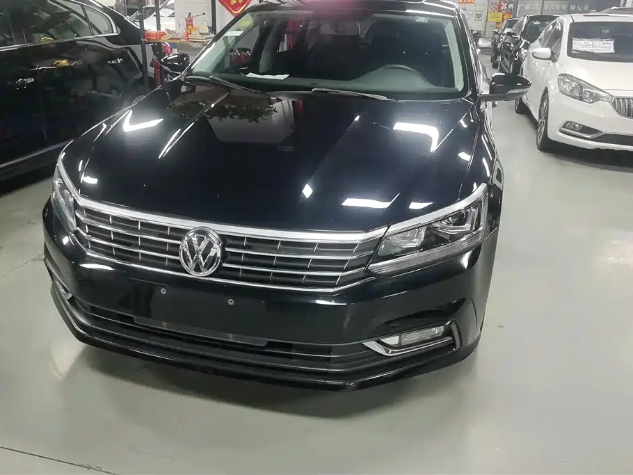 Volkswagen Passat 2015 1.8TSI Automatic Prestige Edition фото 2