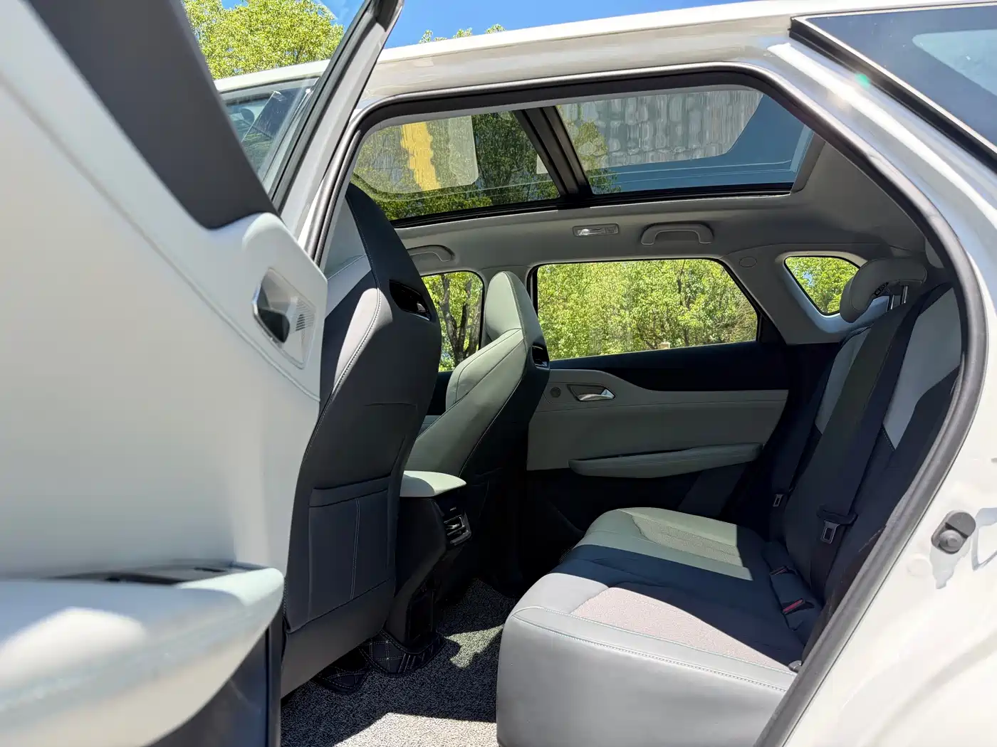 Changan UNI-Z 2024 2025 1.5T Luxury Edition