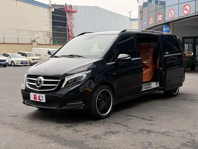 MERCEDES-BENZ V CLASS