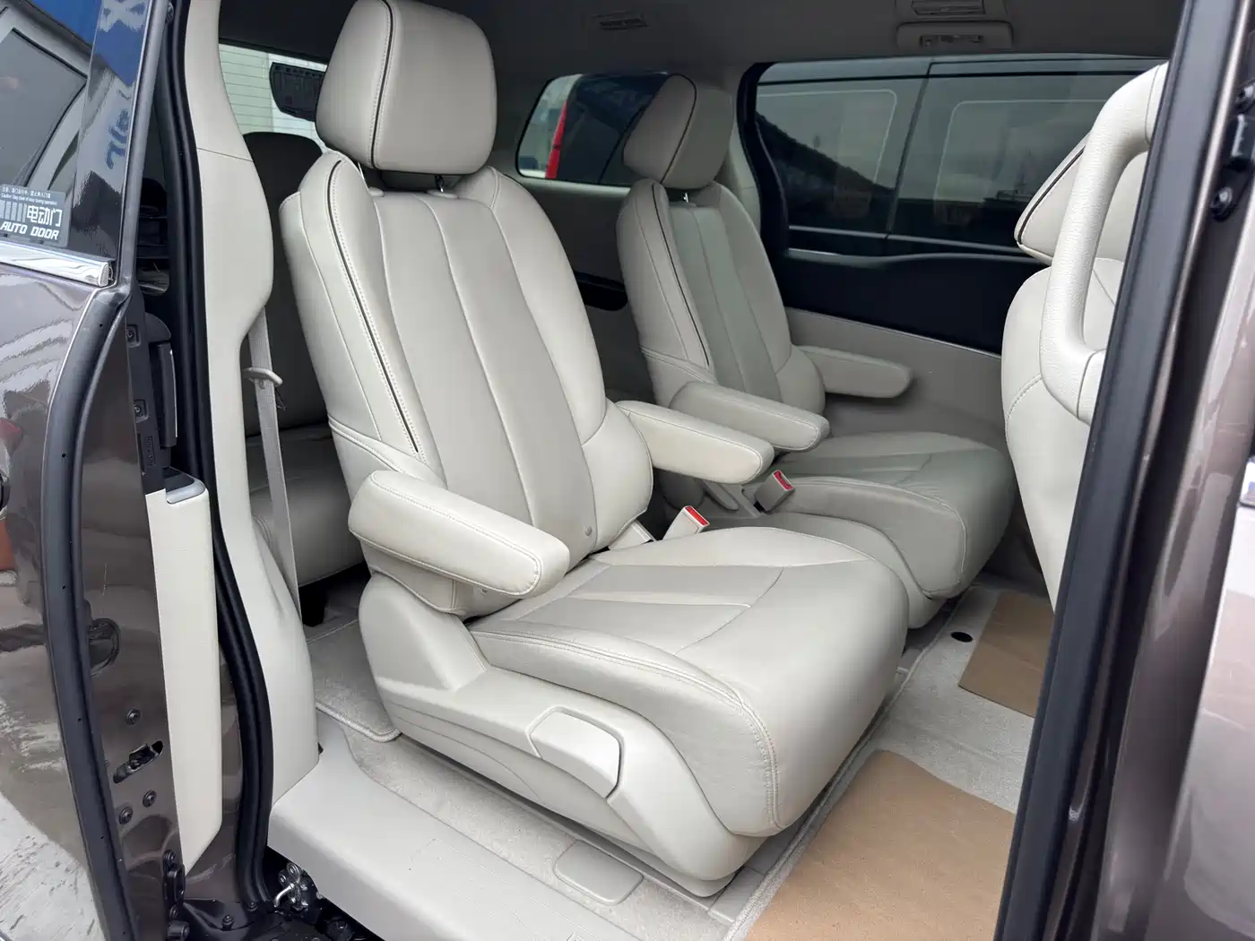 Buick GL8 2020 Model Land Business Class 652T Luxury фото 12