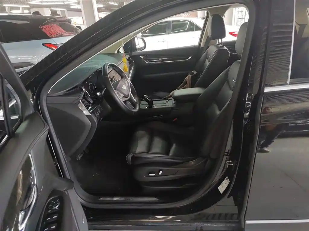 Cadillac XT5 2018 25T Luxury фото 15