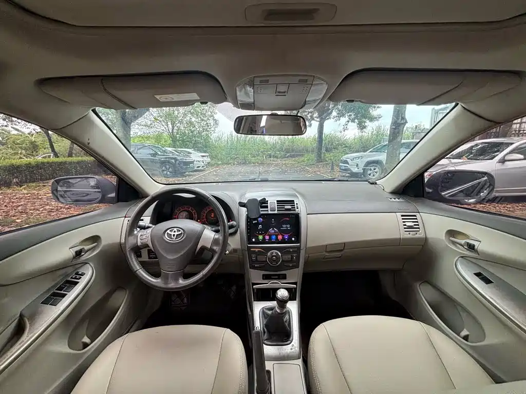 Фото 4 - Toyota Corolla