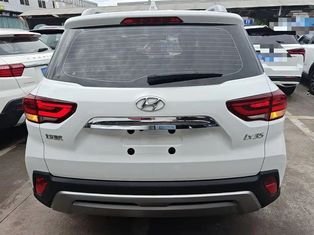Hyundai Beijing Hyundai ix35 2019 2.0L Automatic 2WD Zhiyong·Enjoy China V фото 6