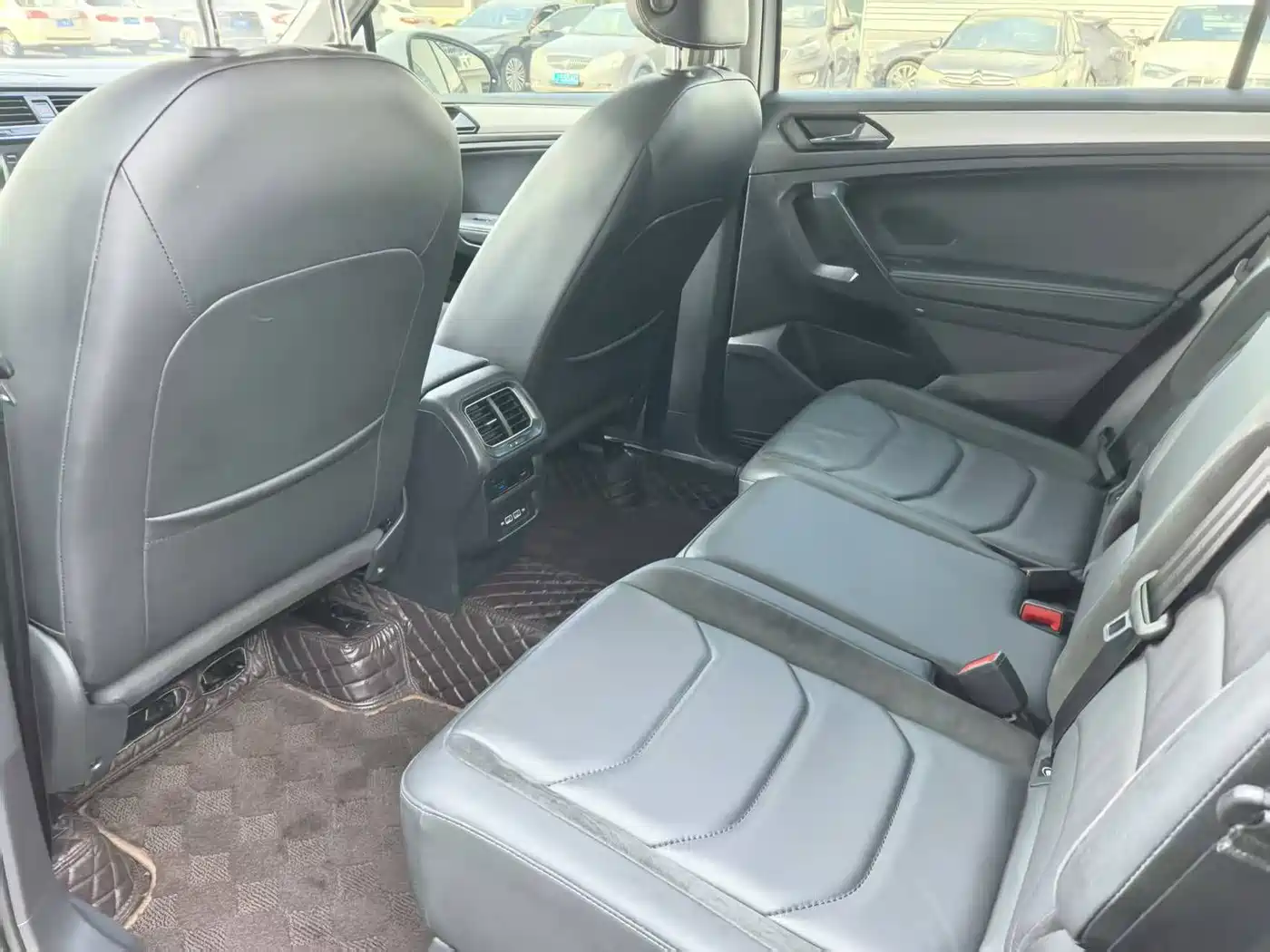 Volkswagen Tiguan L 2021 330TSI Automatic 2WD Comfort фото 9