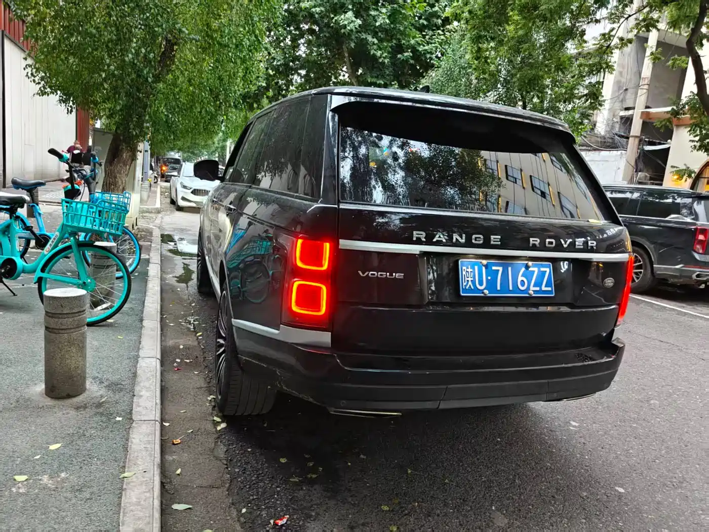 Land Rover Range Rover 2018 3.0 SC V6 Vogue Heritage Edition фото 6