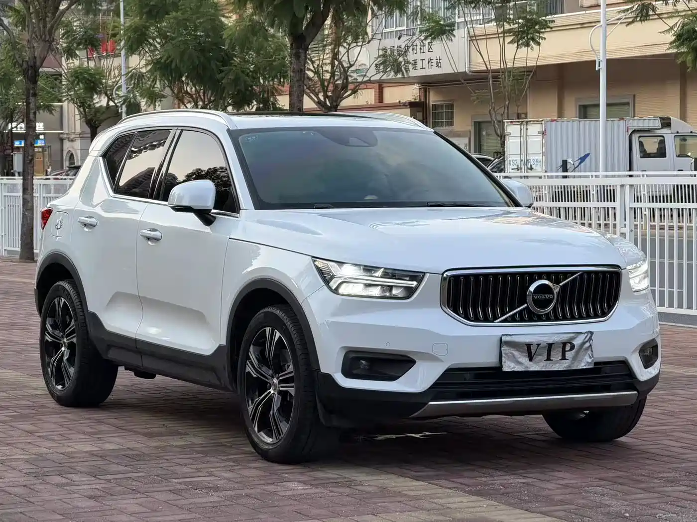 Volvo XC40 2021 T4 AWD Smart Luxury Edition фото 3