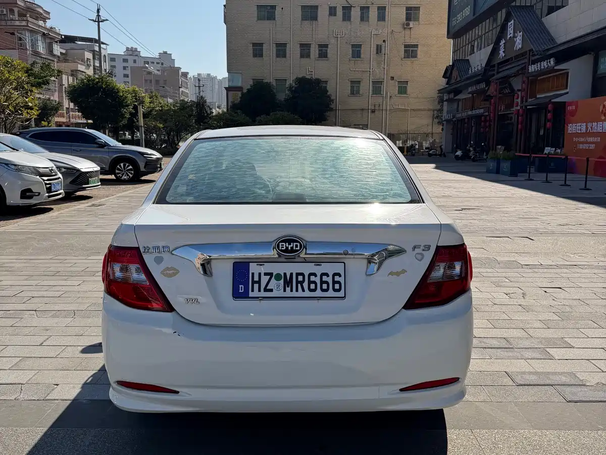 BYD F3 2015 Energy-saving Edition 1.5L Manual Luxury фото 5