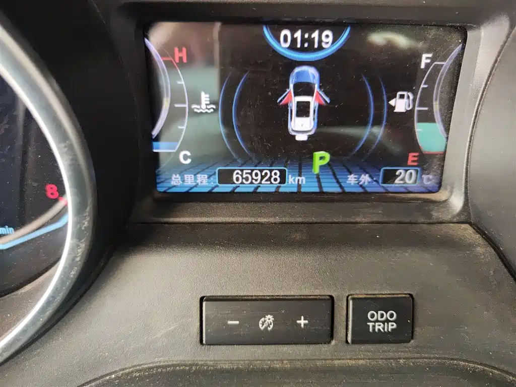 BYD Yuan 2017 1.5L Auto Cool Fashion фото 5