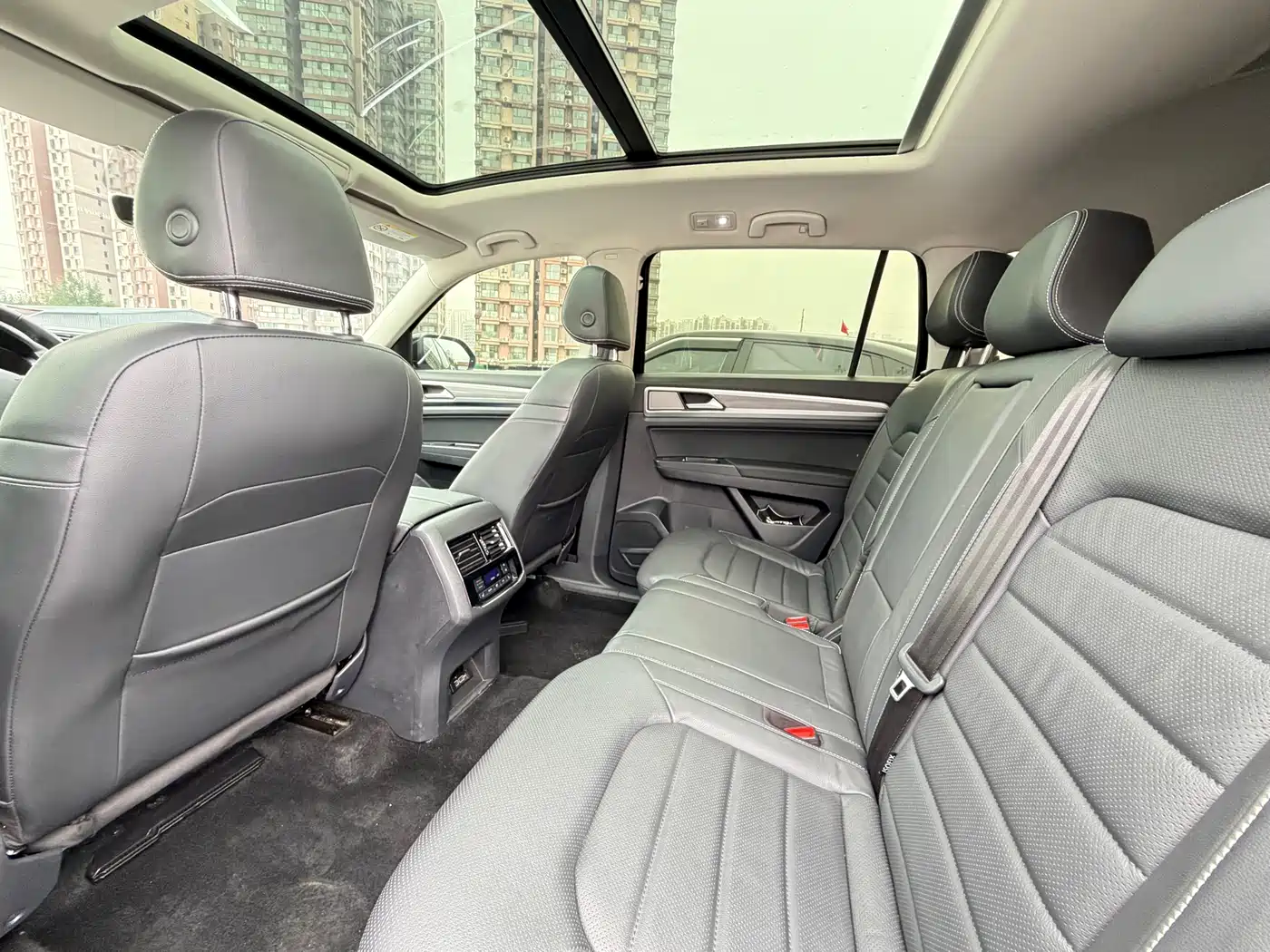 Volkswagen Teramont 2020 380TSI 4WD Luxury Edition China VI фото 8