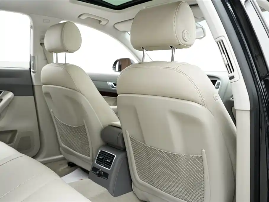 Audi A6L 2010 2.4L Technology фото 28