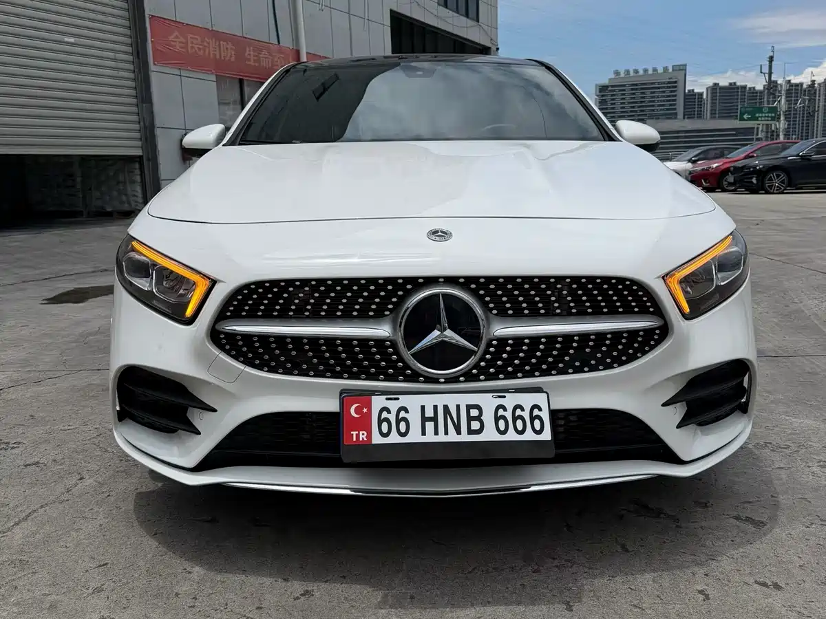 MERCEDES-BENZ CLASS A