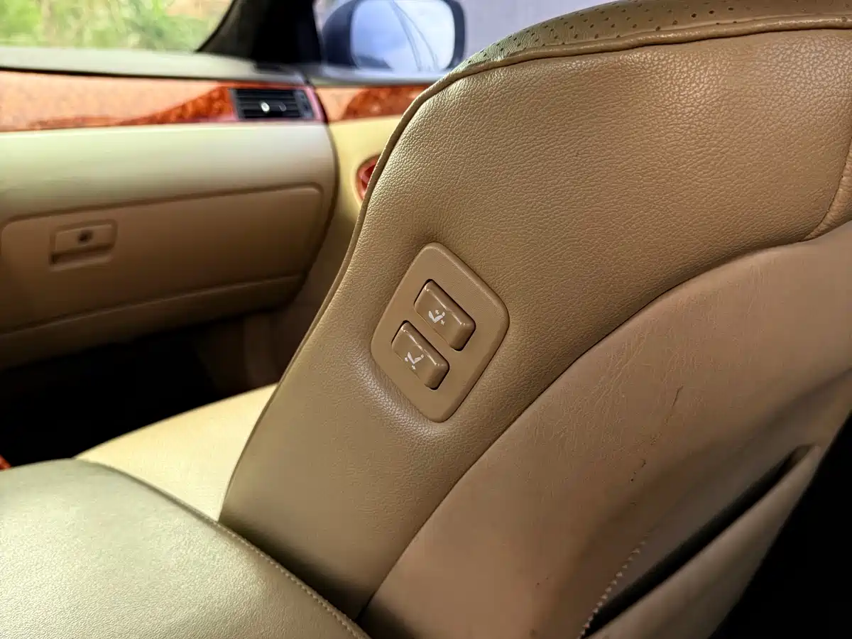 Toyota Crown 2006 2006 2.5L Royal Leather Edition