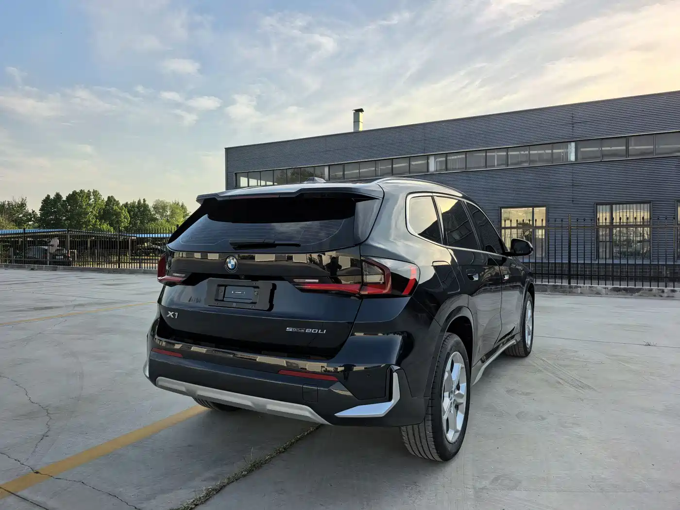 BMW X1 2023 sDrive20Li X Design Package фото 7