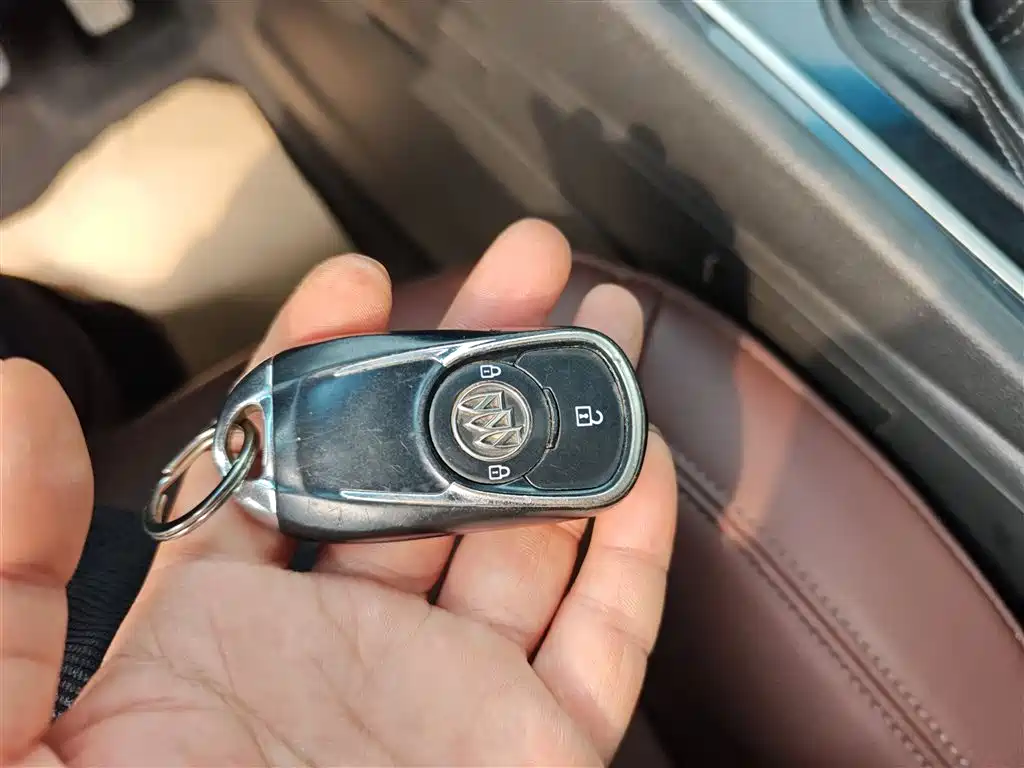 Buick GL6 2019 18T 6-seat Connected Luxury China VI фото 17