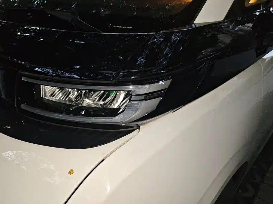 Yuan Cheng Farizon Super VAN 2025 2025 Smart Wealth Edition Medium Wheelbase High Roof 68kWh Smart Core