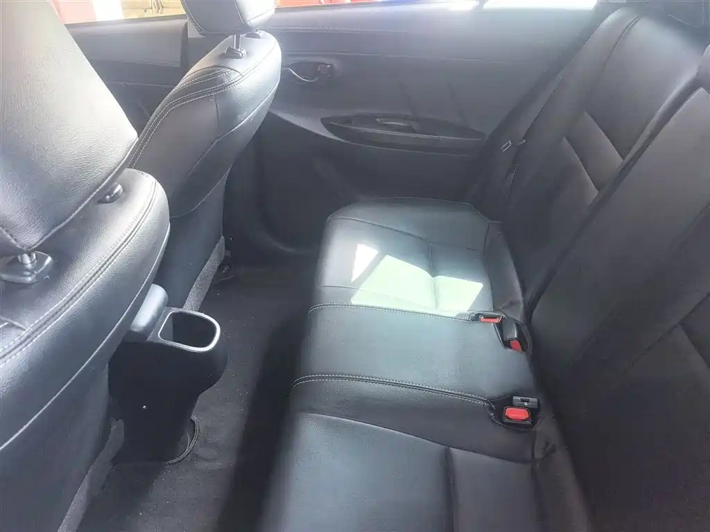 Toyota YARiS L Zhi Xuan 2022 Zhi Xuan X 1.5L CVT Leading PLUS Edition фото 13