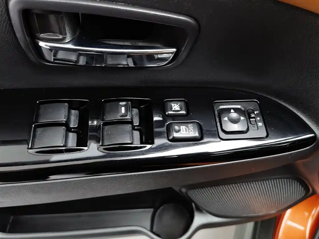 Mitsubishi ASX 2020 2.0L CVT Smart Leader Edition фото 9