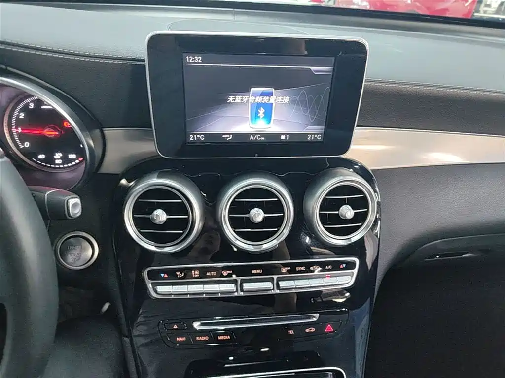 Mercedes-Benz GLC 2018 GLC 200 4MATIC фото 13