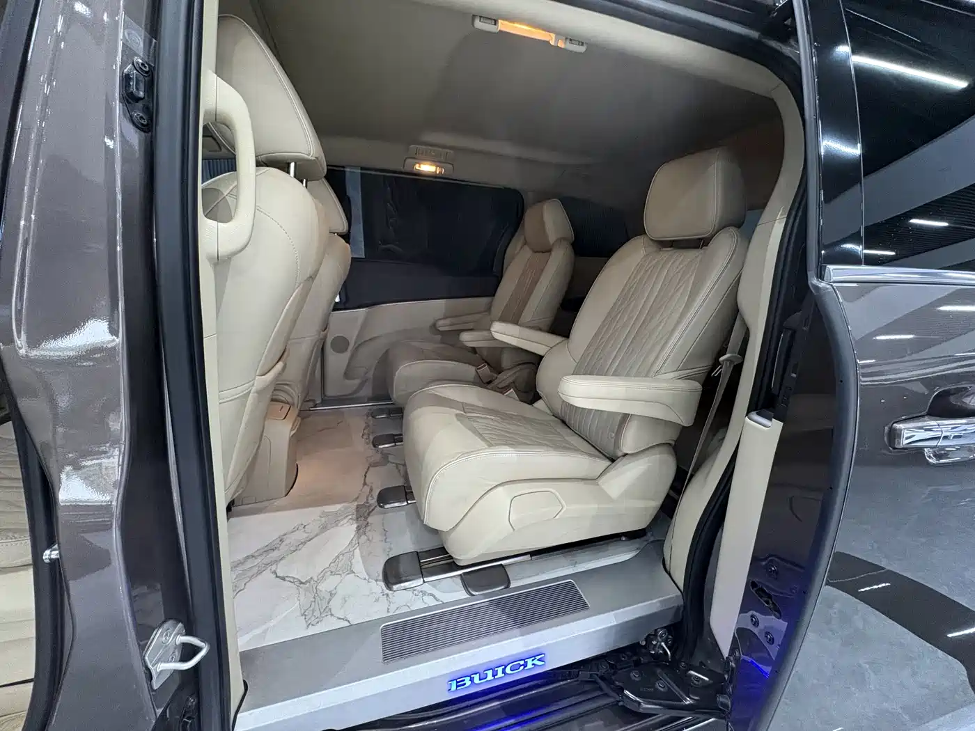 Buick GL8 2023 Land Business Class 652T Luxury фото 13