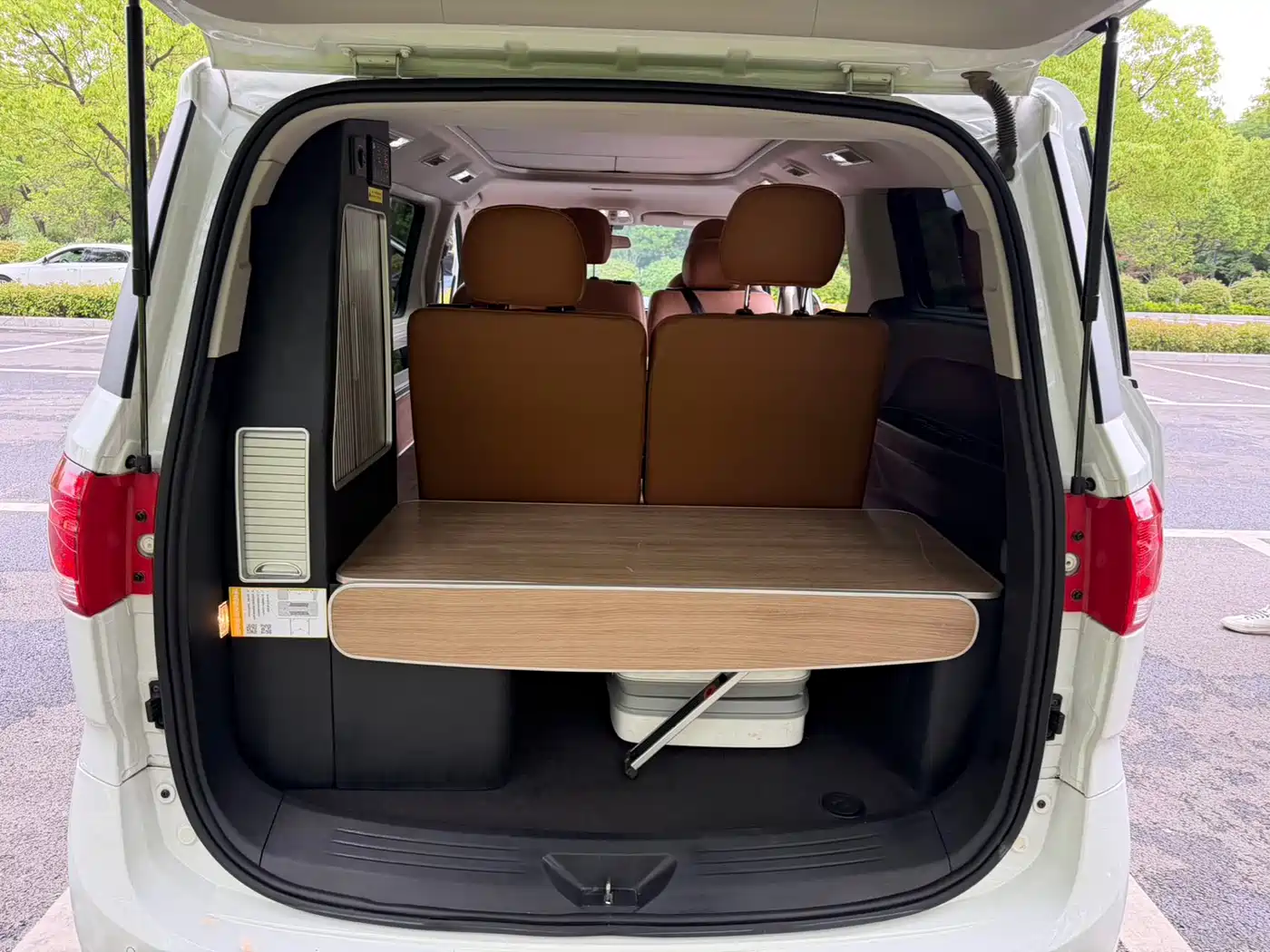 SAIC Maxus RG10 2019 2.0TGI Pop-top Camper Sunshine Edition фото 21