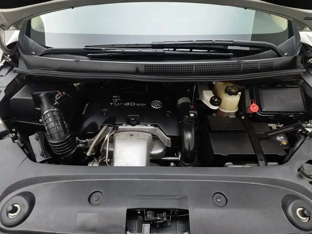 Buick GL8 2017 ES 28T Premium China V фото 6