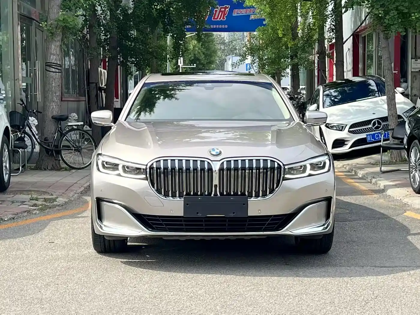 BMW 7 Series 2019 Facelift 730Li Luxury Package фото 2