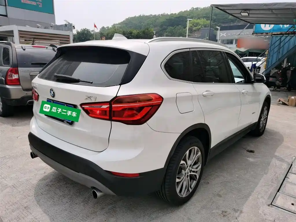 BMW X1 2018 sDrive20Li Leading Model фото 5