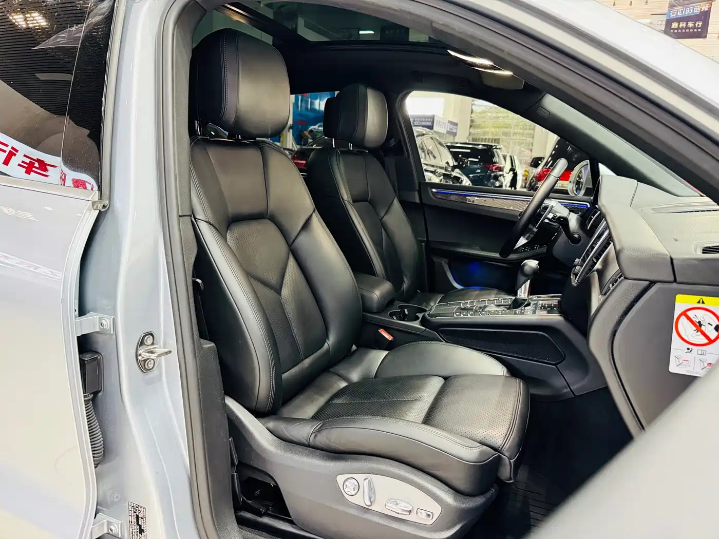 Porsche Macan 2017 Macan 2.0T фото 8