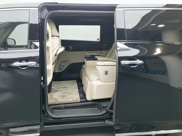 Toyota Vellfire 2023 Crown Hybrid 2.5L HV Ultimate фото 6