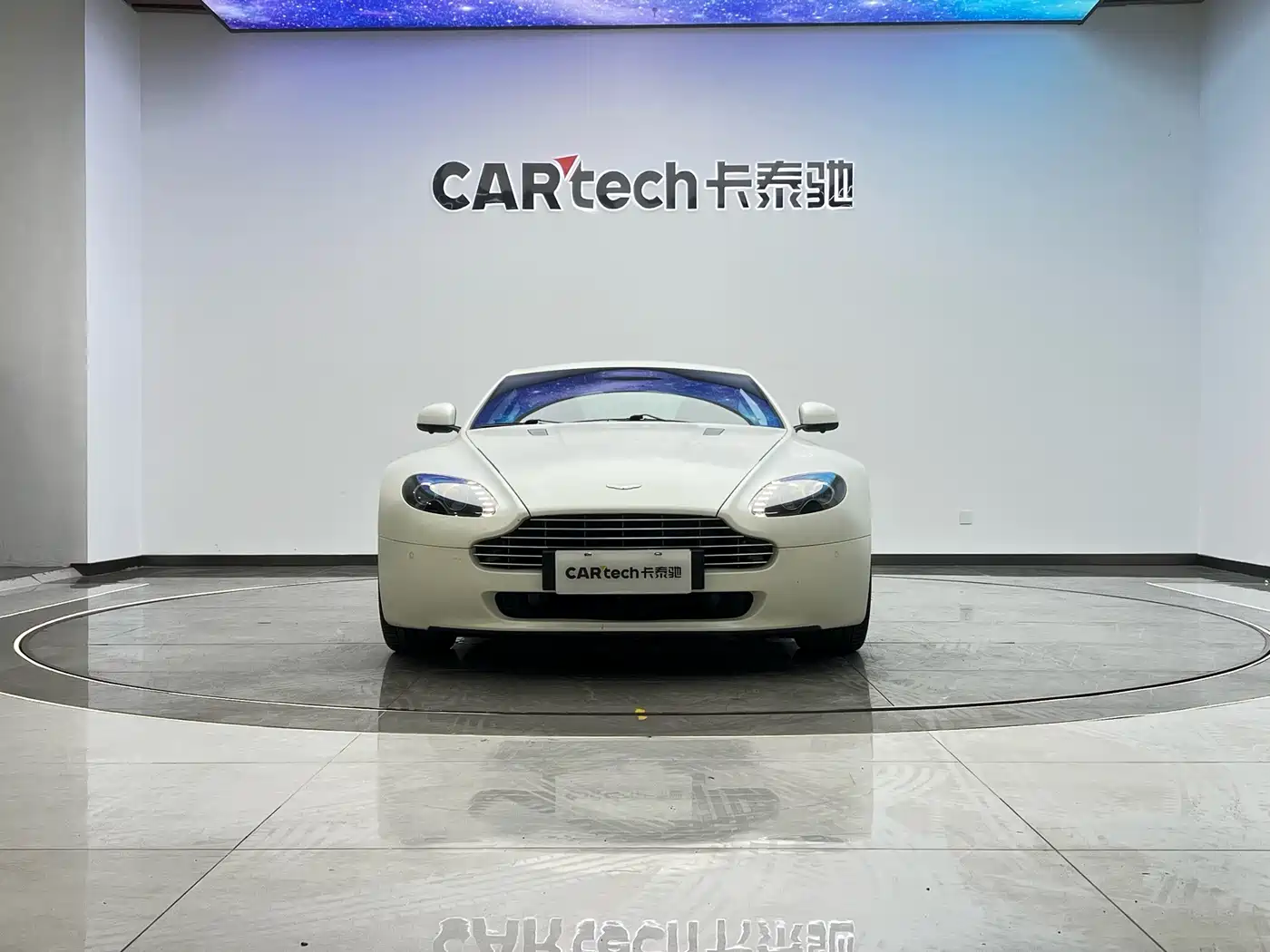Aston Martin V8 Vantage 2012 2011 4.7L Sportshift Coupe