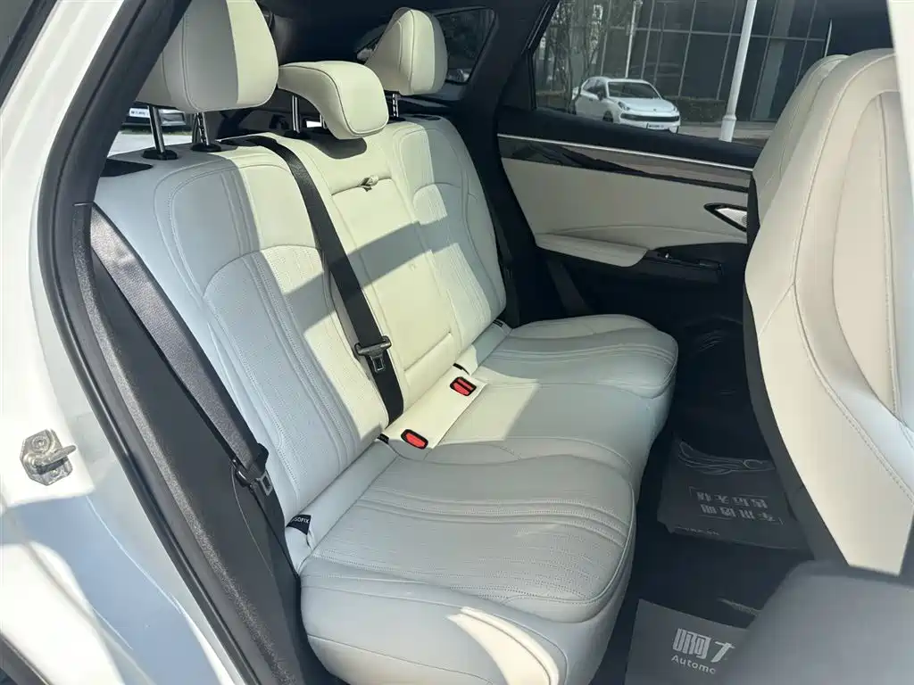 Geely Galaxy Galaxy L7 2023 Model 1.5T 115km Asian Games Phantom Edition фото 18