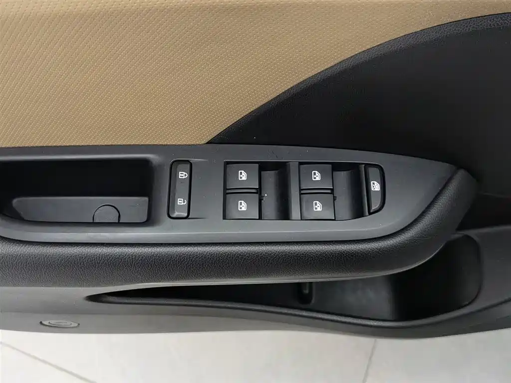 Chevrolet Monza 2022 320 Automatic Enjoyment Sunroof Edition фото 9