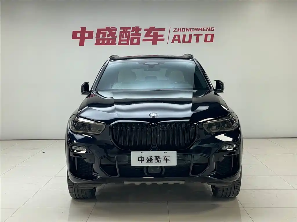 BMW X5 (Import) 2019 xDrive40i Exclusive M Sport Package фото 2