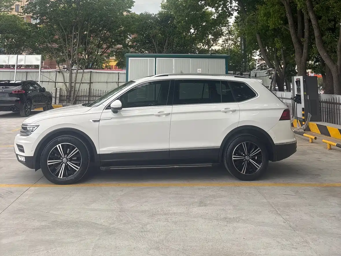 Volkswagen Tiguan L 2017 330TSI Automatic 2WD Flagship Edition фото 3