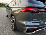 Фото 28 - Geely Monjaro