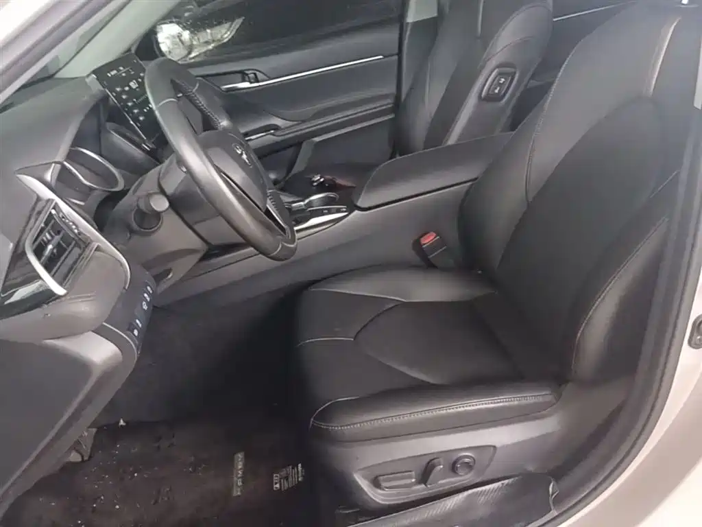 Toyota Camry 2021 2.0G Luxury Edition фото 22