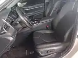 Фото 22 - Toyota Camry