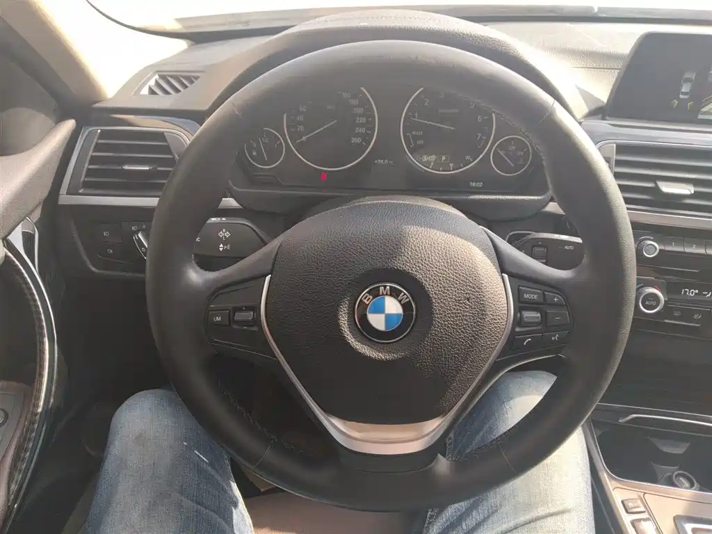 BMW 3 Series 2018 320Li Fashion Style фото 11