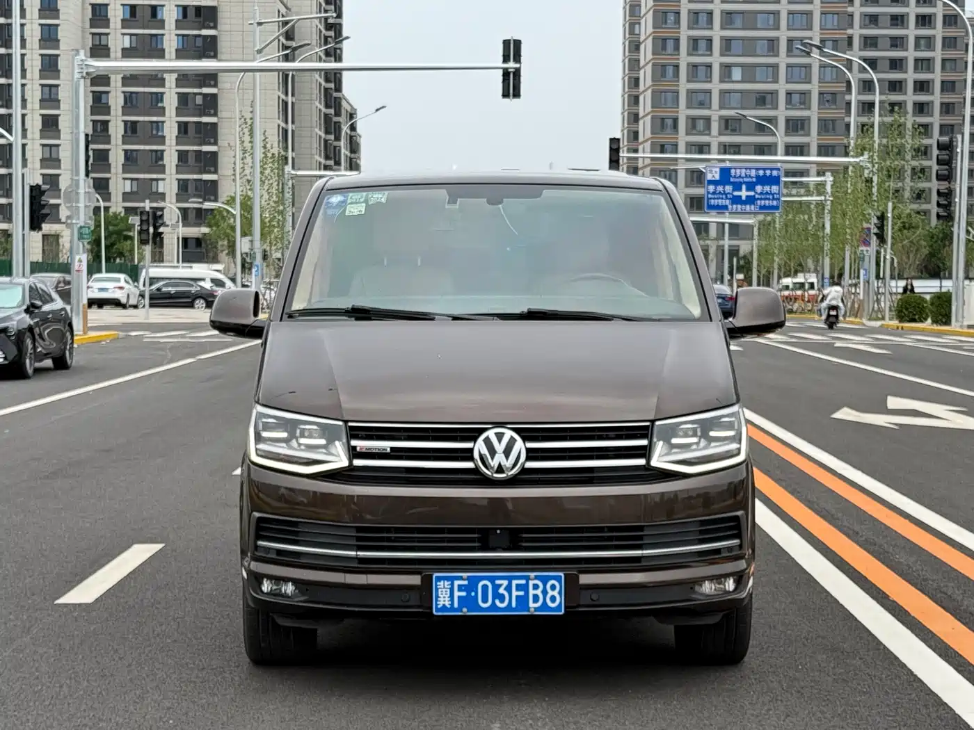 Volkswagen Multivan 2016 2.0TSI 4WD Prestige 7-Seater фото 2