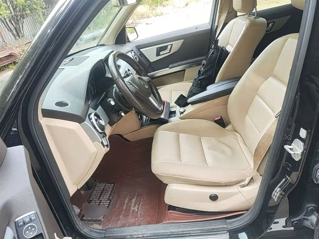 Mercedes-Benz GLK-Class 2013 Facelift GLK 300 4MATIC Fashion фото 15