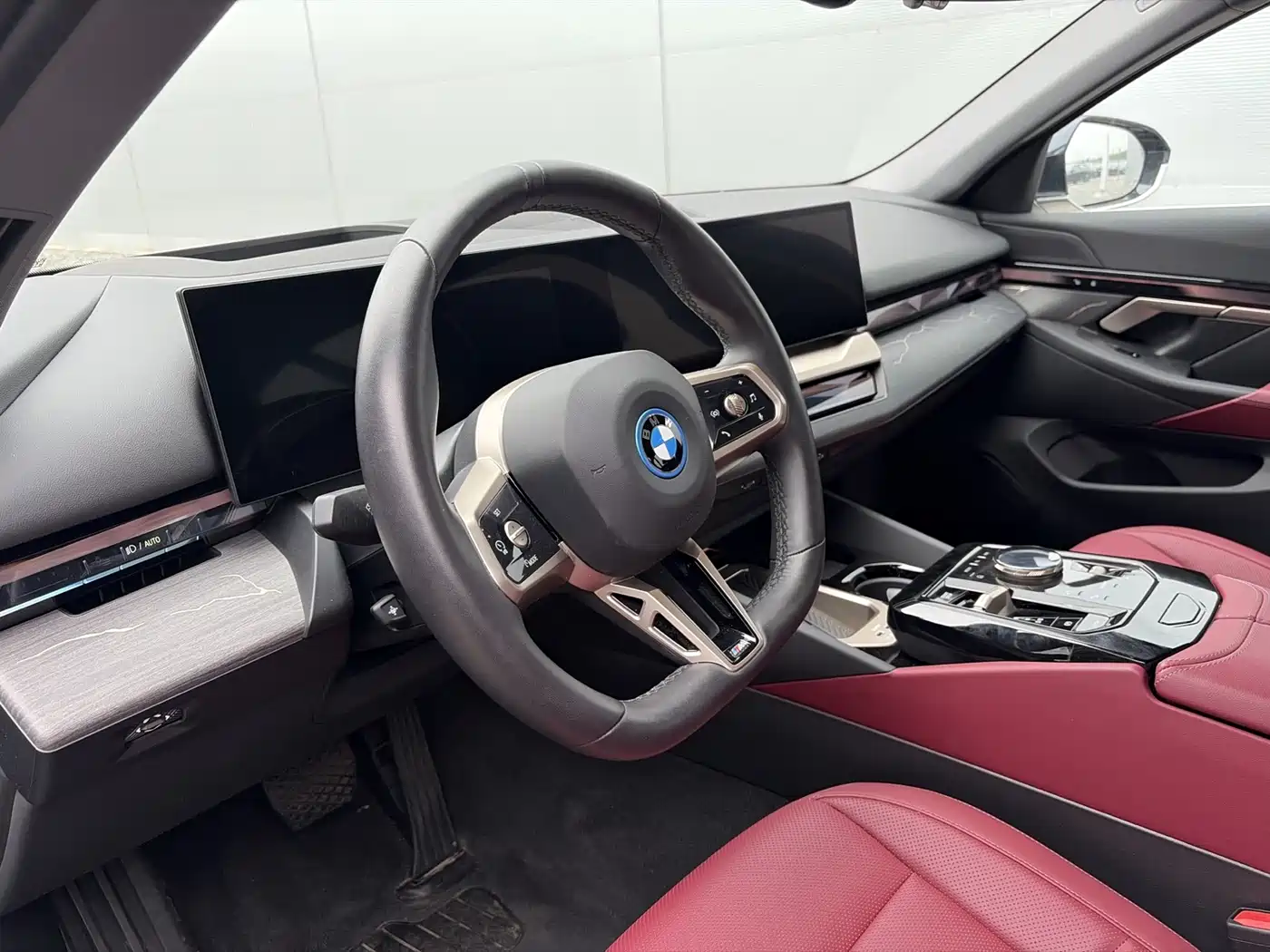 BMW i5 2025 eDrive 35L M Sport Package фото 7