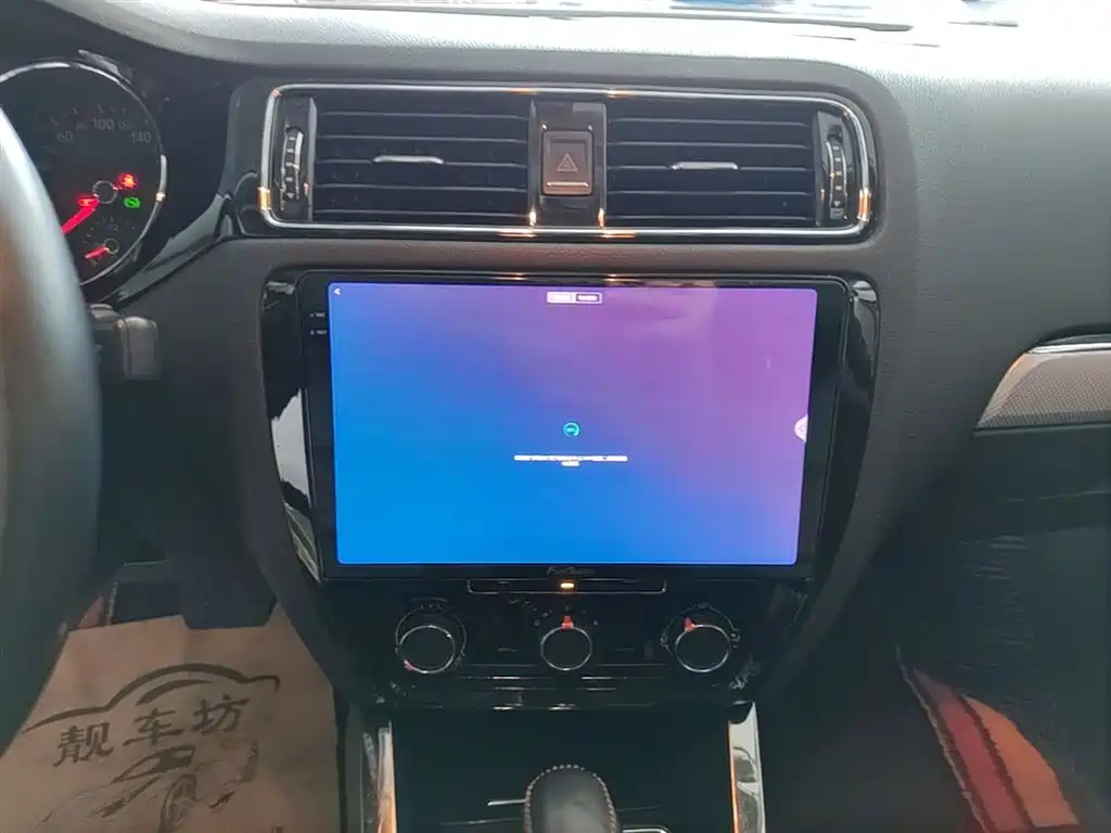 Volkswagen Sagitar 2017 230TSI Automatic Comfort фото 13