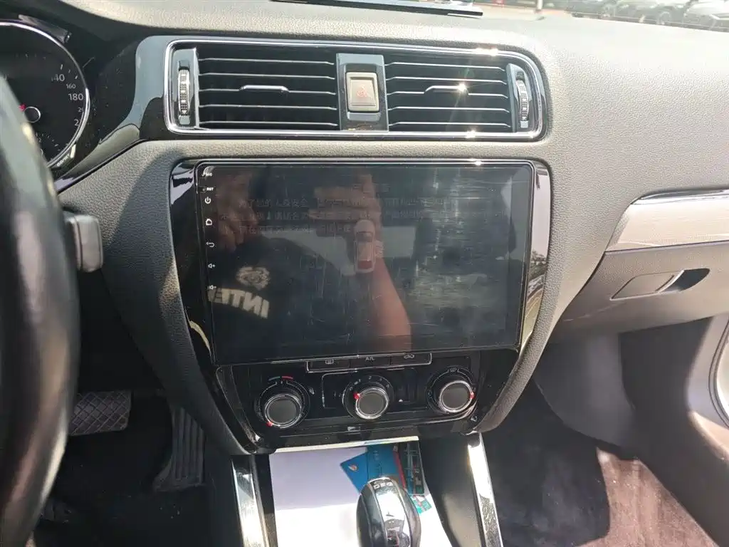 Volkswagen Sagitar 2017 230TSI Automatic Comfort фото 6